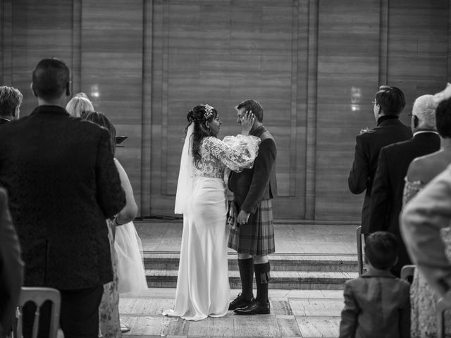 Robert and Rachael&apos;s Wedding in Cardiff Castle, Cardiff 2