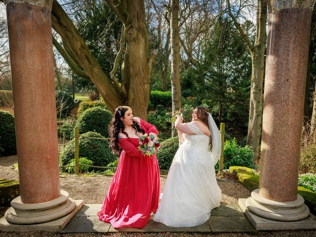 Rhys and Amy's Wedding in Spennymoor, Durham 26