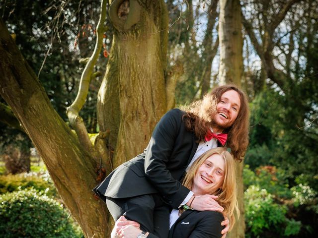 Rhys and Amy's Wedding in Spennymoor, Durham 28