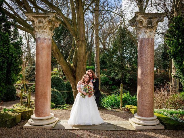 Rhys and Amy's Wedding in Spennymoor, Durham 30