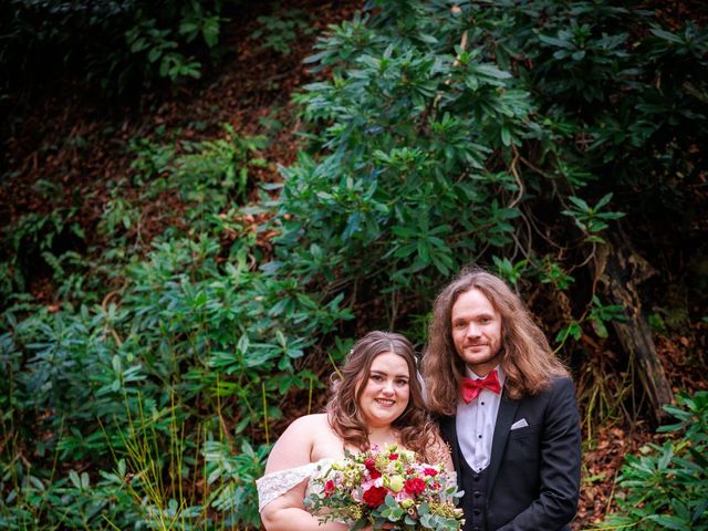 Rhys and Amy's Wedding in Spennymoor, Durham 35