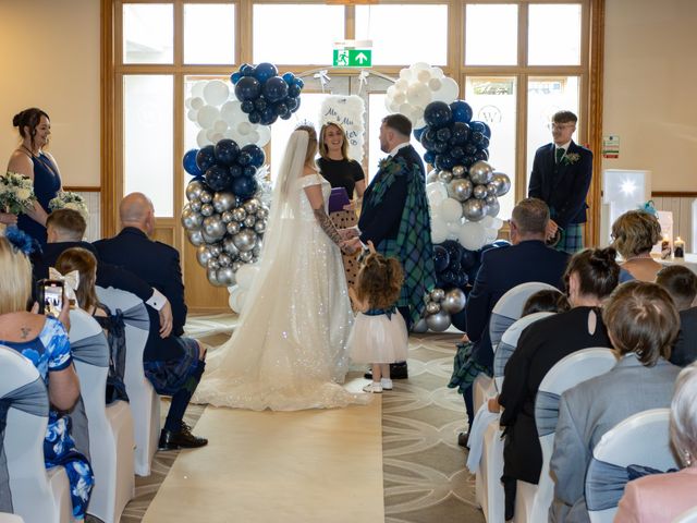 Courtney and Kerr's Wedding in Dundee, Fife &amp; Angus 2