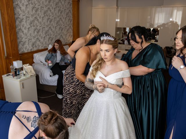 Courtney and Kerr's Wedding in Dundee, Fife &amp; Angus 7