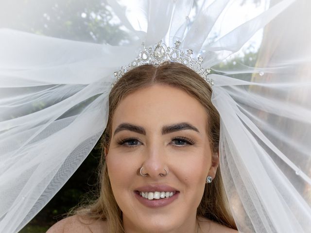 Courtney and Kerr's Wedding in Dundee, Fife &amp; Angus 12