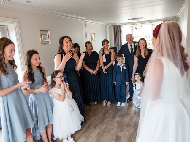 Ash and Becky&apos;s Wedding in Hull, East Riding of Yorkshire 20