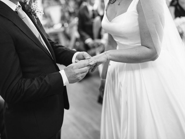 Ash and Becky&apos;s Wedding in Hull, East Riding of Yorkshire 27