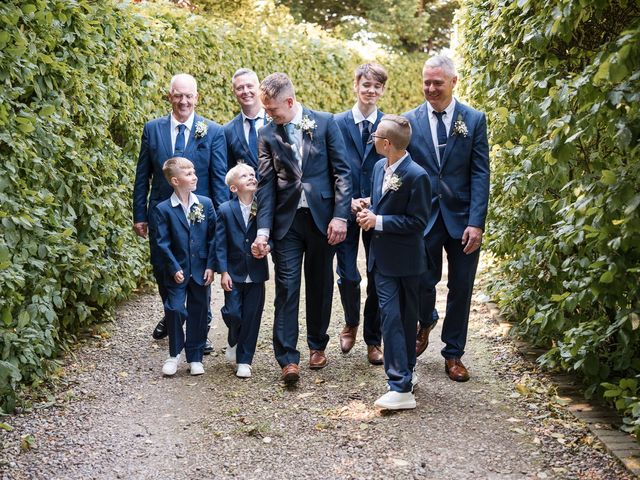 Ash and Becky&apos;s Wedding in Hull, East Riding of Yorkshire 34
