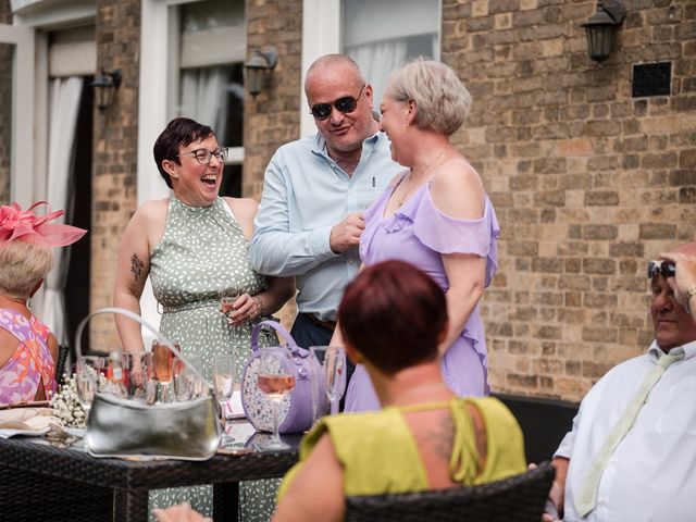 Ash and Becky&apos;s Wedding in Hull, East Riding of Yorkshire 47