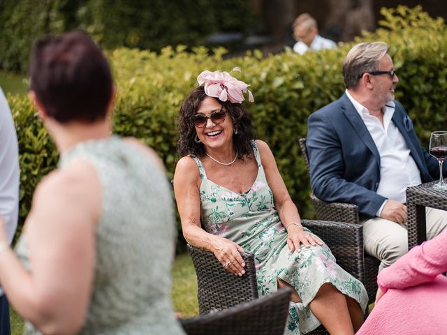 Ash and Becky&apos;s Wedding in Hull, East Riding of Yorkshire 51