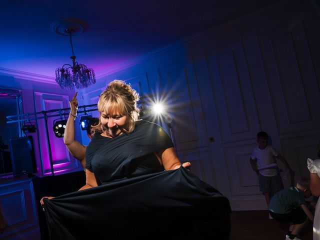 Ash and Becky&apos;s Wedding in Hull, East Riding of Yorkshire 71
