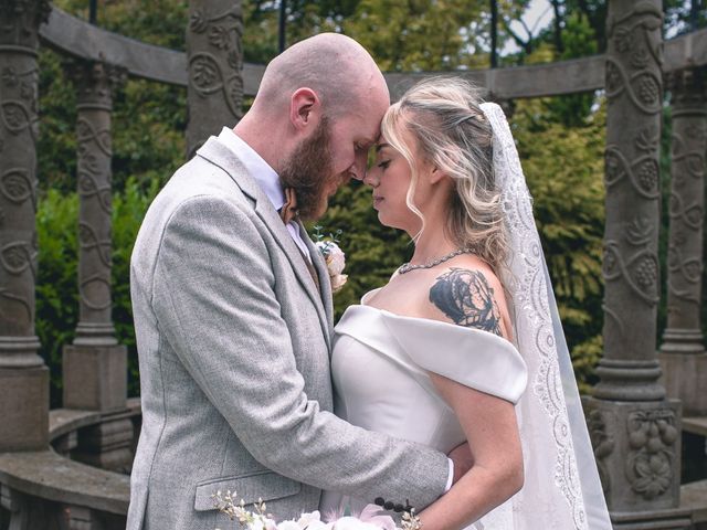 Oliver and Robin's Wedding in Saltburn-by-the-Sea, North Yorkshire 10