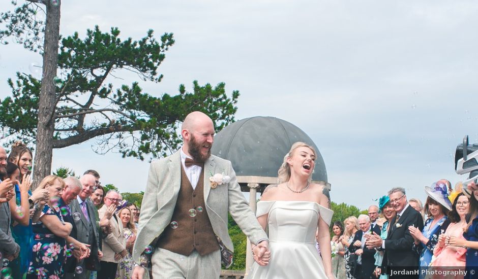 Oliver and Robin's Wedding in Saltburn-by-the-Sea, North Yorkshire