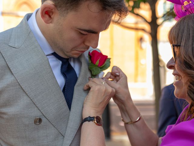 Tom and Hannah's Wedding in Chelsea, South West London 14