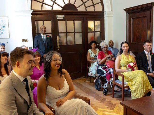 Tom and Hannah's Wedding in Chelsea, South West London 32