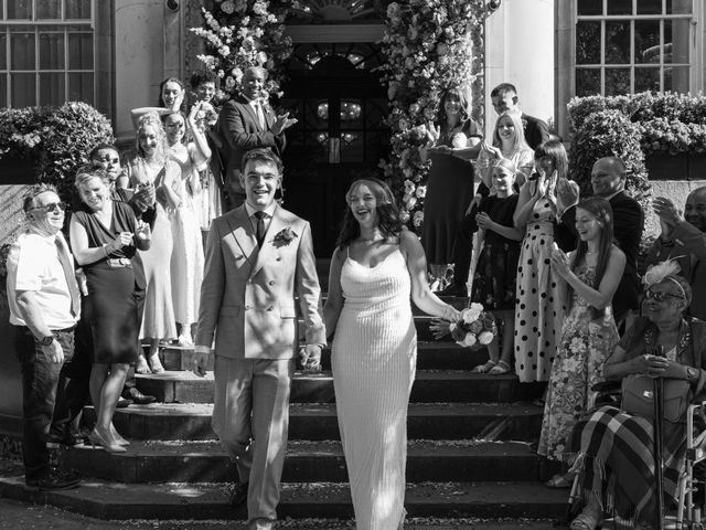 Tom and Hannah's Wedding in Chelsea, South West London 45
