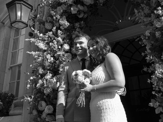 Tom and Hannah's Wedding in Chelsea, South West London 50