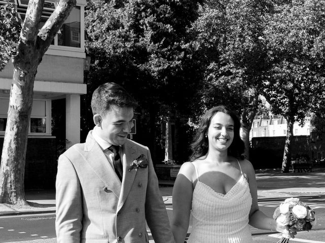 Tom and Hannah's Wedding in Chelsea, South West London 59