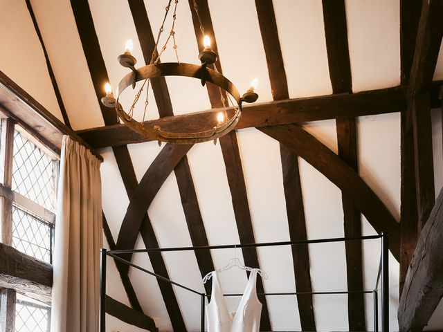 Nick and Kitty&apos;s Wedding in Old Amersham, Buckinghamshire 3