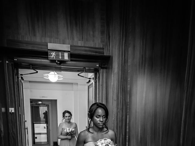 Mark and Samantha&apos;s Wedding in Stoke Newington, South West London 7