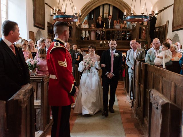 Rob and Harriet&apos;s Wedding in Dorney, Berkshire 4