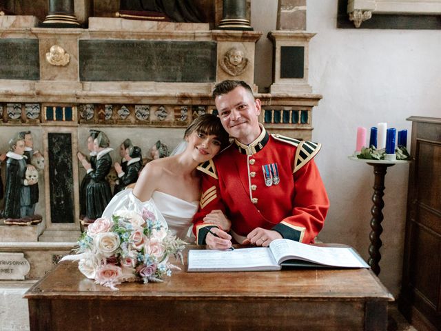 Rob and Harriet&apos;s Wedding in Dorney, Berkshire 11