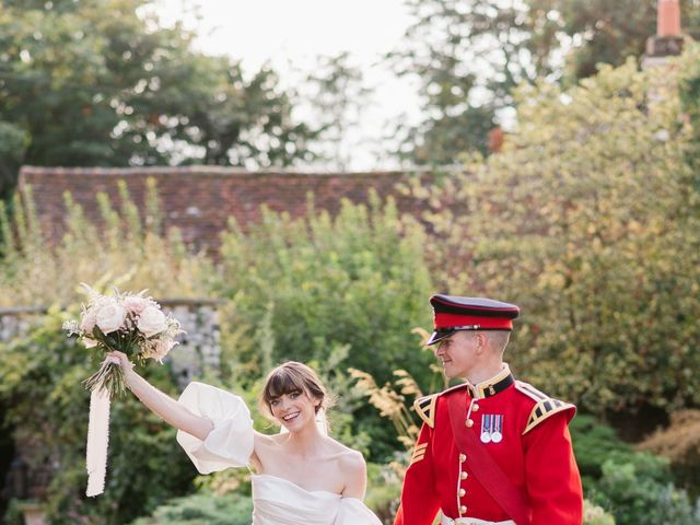 Rob and Harriet&apos;s Wedding in Dorney, Berkshire 42