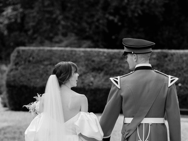Rob and Harriet&apos;s Wedding in Dorney, Berkshire 43
