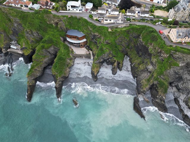 Megan and Harry's Wedding in Ilfracombe, Devon 3