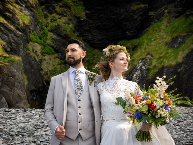 Megan and Harry's Wedding in Ilfracombe, Devon 14