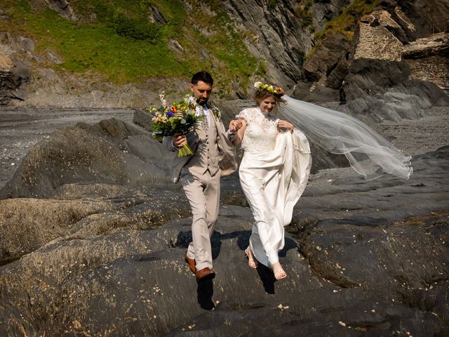 Megan and Harry's Wedding in Ilfracombe, Devon 17