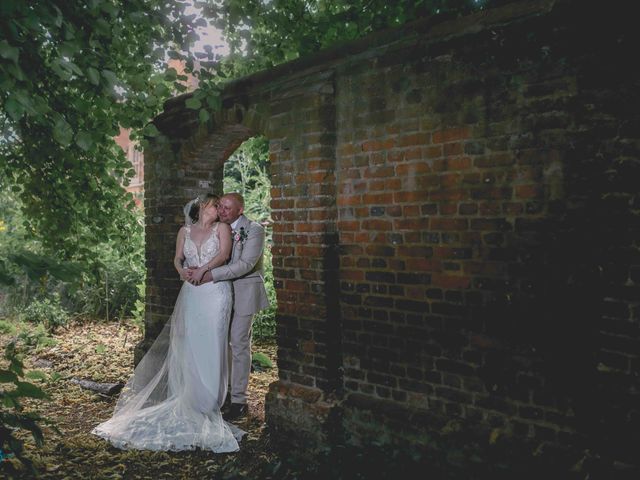 Paul and Cally&apos;s Wedding in Haughley, Suffolk 10