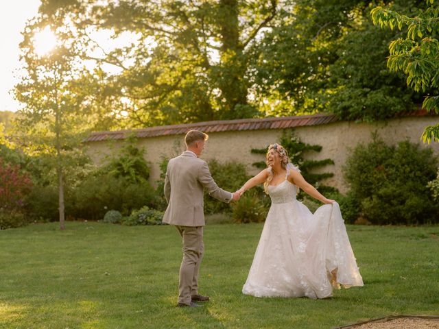 Josh and Jaye's Wedding in Salisbury, Wiltshire 15