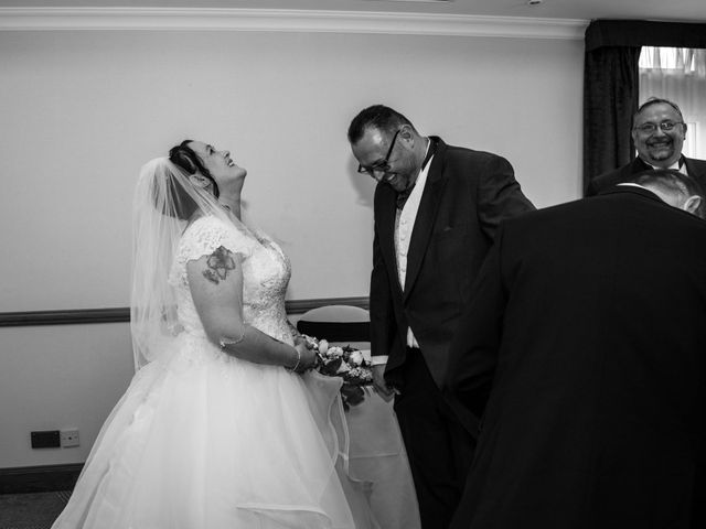 Jason and Stella&apos;s Wedding in Leicester, Leicestershire 8