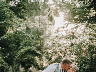 Emy &amp; Oli's wedding 3