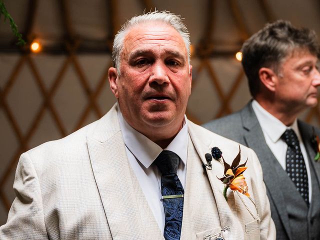 Mark and Tracey's Wedding in Goole, East Riding of Yorkshire 18