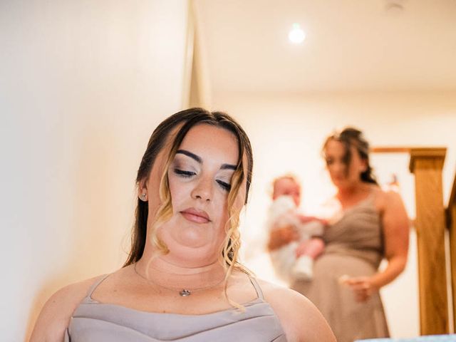 Mark and Tracey's Wedding in Goole, East Riding of Yorkshire 26
