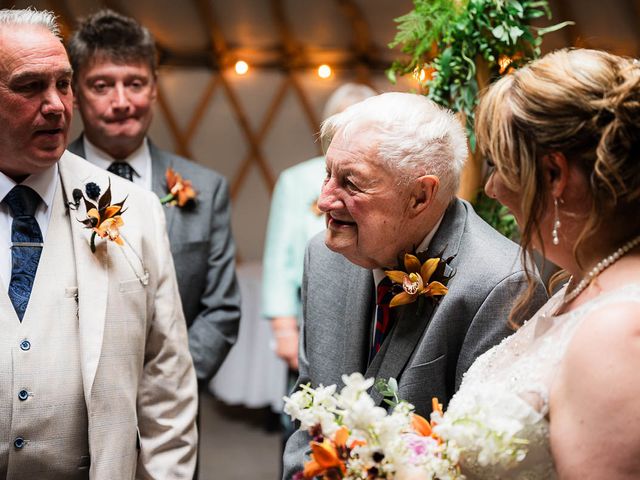 Mark and Tracey's Wedding in Goole, East Riding of Yorkshire 36