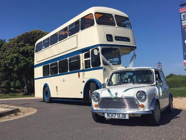 Joy and Andy&apos;s Wedding in Clanfield, Hampshire 1