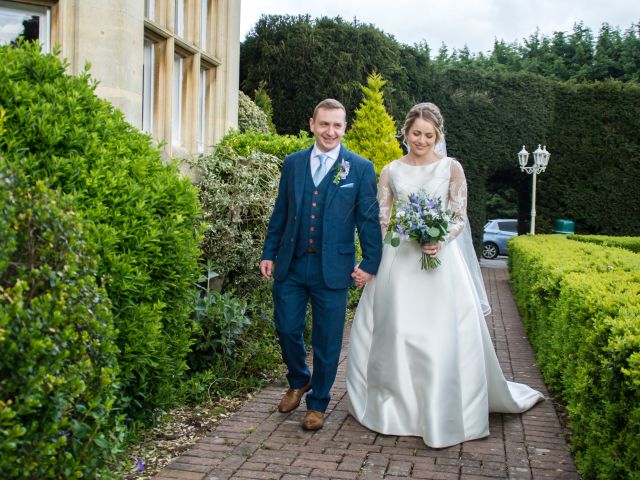 Rebecca and Richard&apos;s Wedding in Tring, Hertfordshire 18