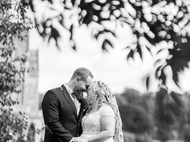 James and Samantha&apos;s Wedding in Wellesbourne, Warwickshire 33