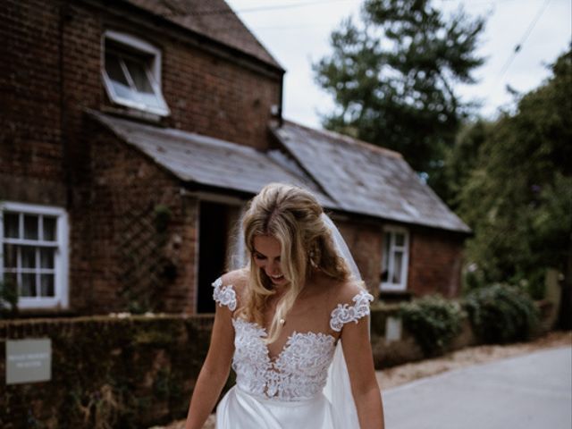Toby and Alice&apos;s Wedding in Christchurch, Dorset 20