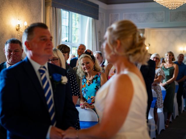 Perry and Kay&apos;s Wedding in Redditch, Worcestershire 5