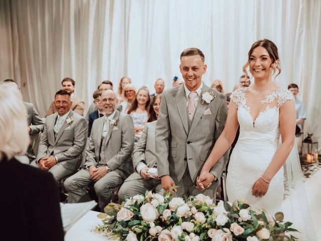 Sophie and Luke's Wedding in Ipswich, Suffolk 26