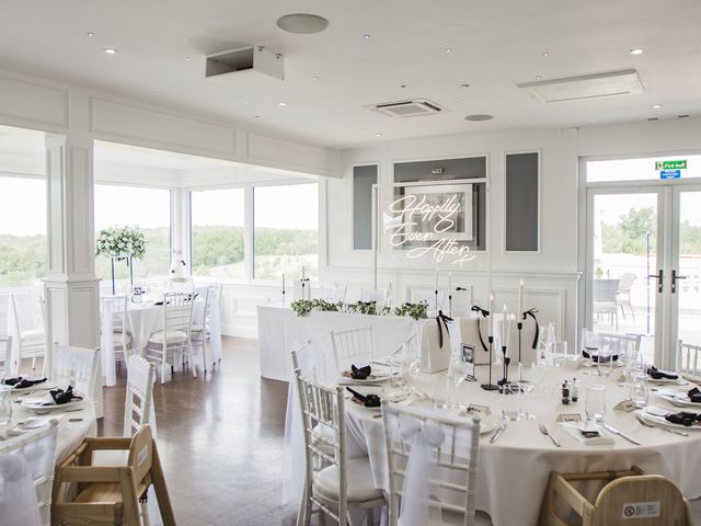 Brad and Beth's Wedding in Southampton, Hampshire 14
