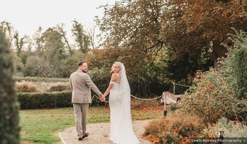 Callum and Evie's Wedding in Salisbury, Wiltshire