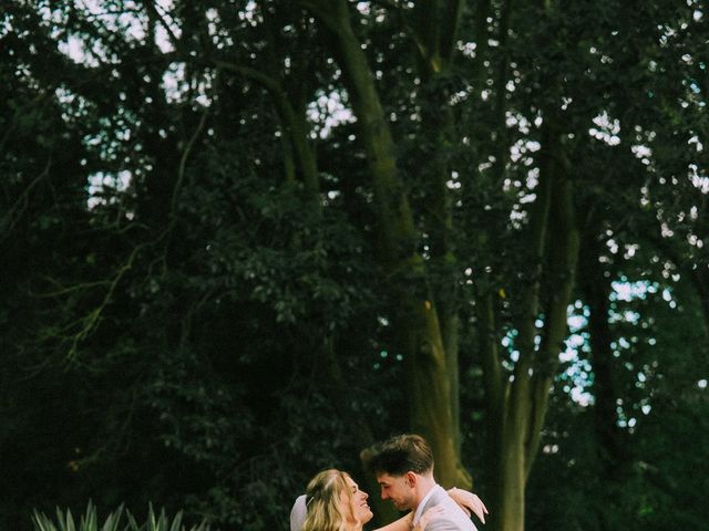 Harry and Jenna's Wedding in Twickenham, Middlesex 27