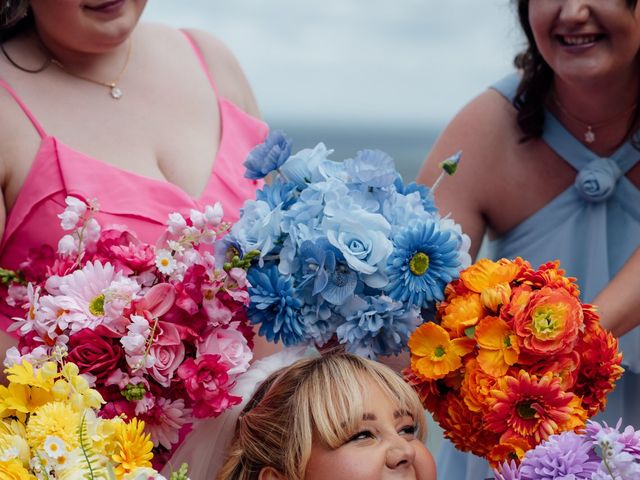 Alex and Holly's Wedding in Ilfracombe, Devon 12