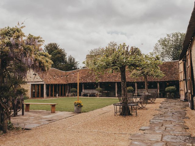 Josh and Sarah's Wedding in Launton, Oxfordshire 3