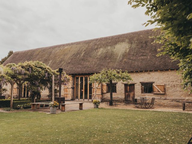 Josh and Sarah's Wedding in Launton, Oxfordshire 8