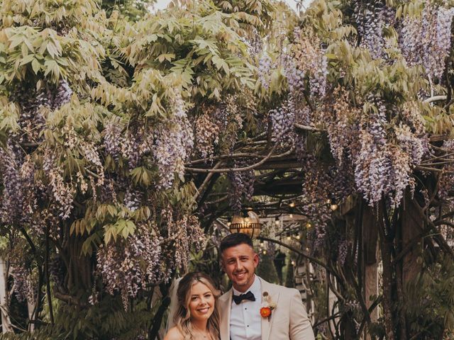 Josh and Sarah's Wedding in Launton, Oxfordshire 17